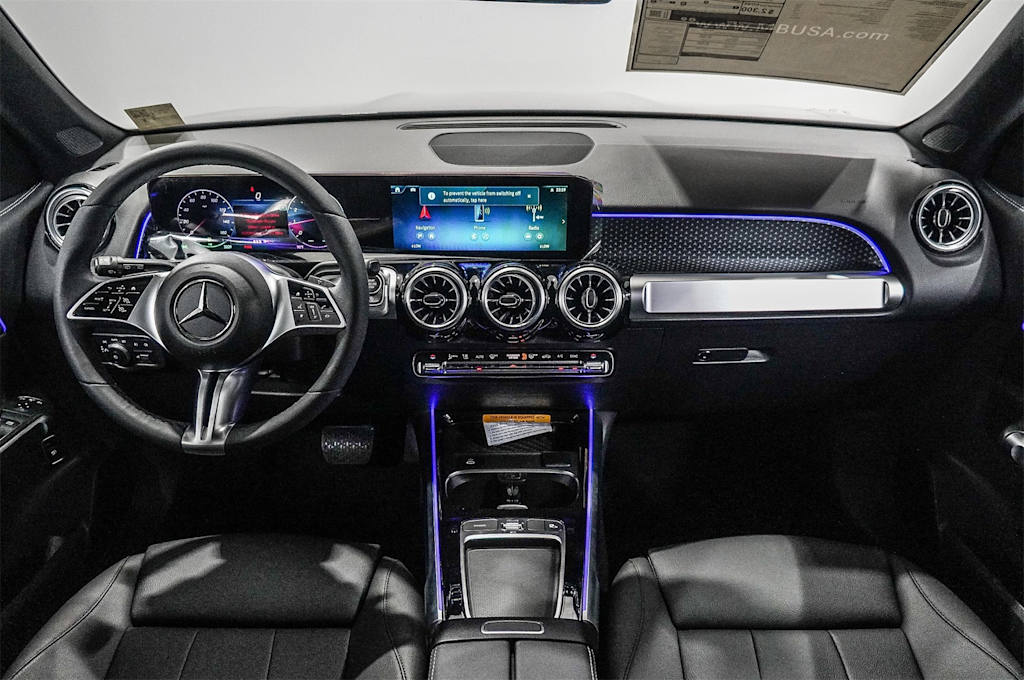 Thumbnail: 2025 Mercedes-Benz GLB - 2