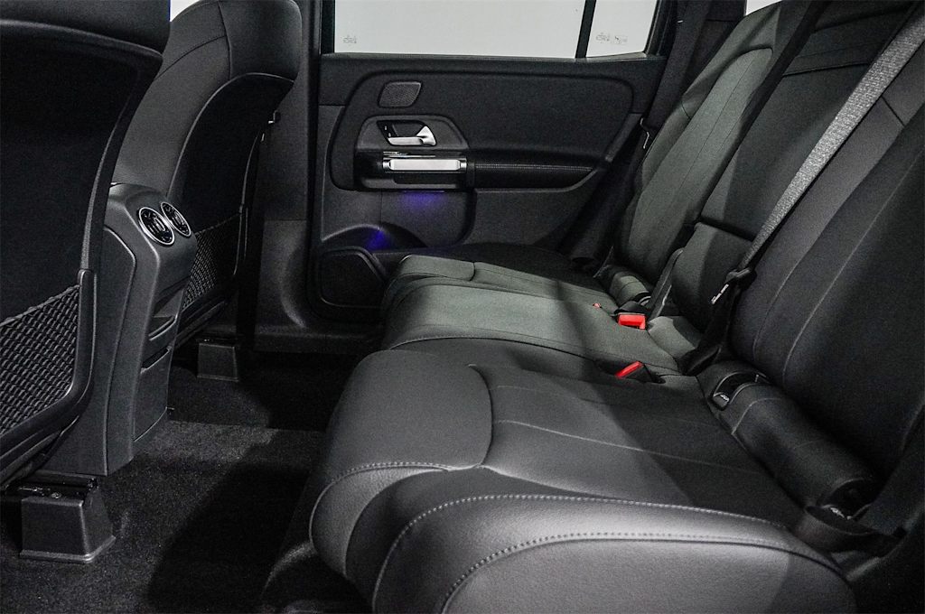 Thumbnail: 2025 Mercedes-Benz GLB - 11