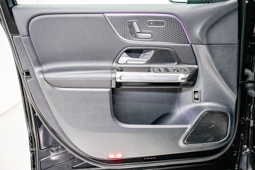 Thumbnail: 2025 Mercedes-Benz GLB - 20