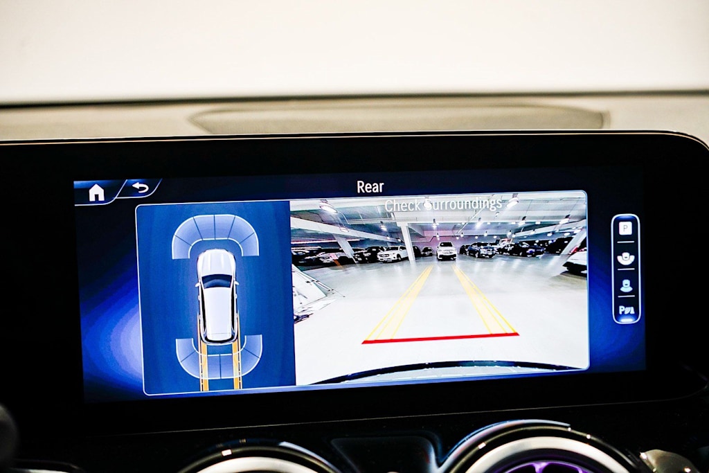 Thumbnail: 2025 Mercedes-Benz GLB - 24