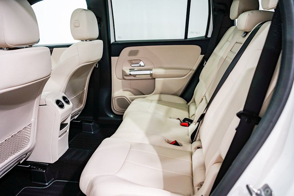 Thumbnail: 2026 Mercedes-Benz GLB - 12