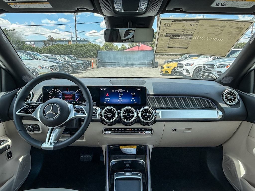 Thumbnail: 2025 Mercedes-Benz GLB - 2