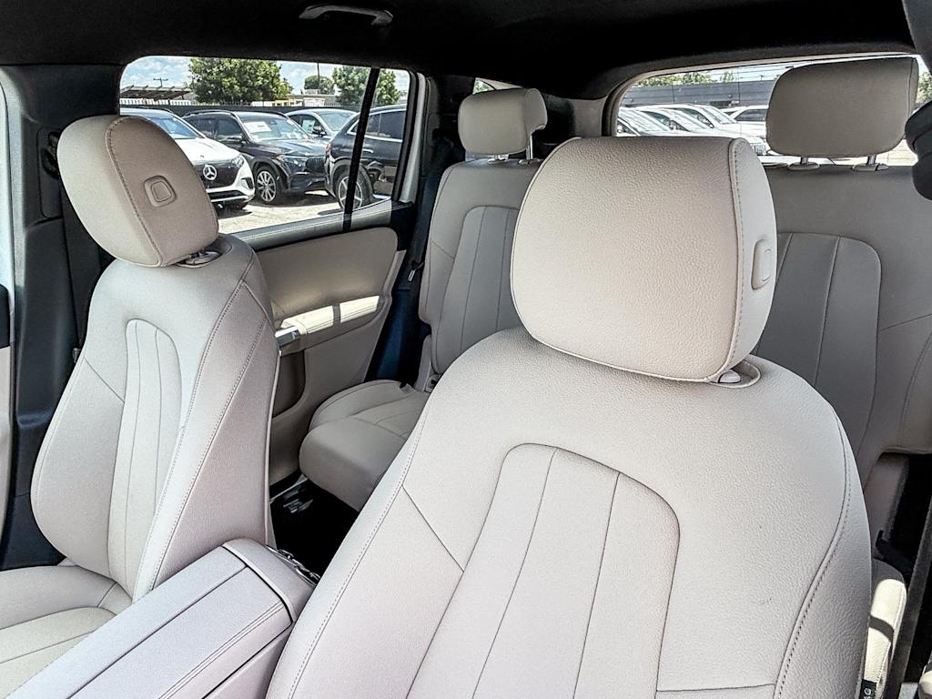 Thumbnail: 2025 Mercedes-Benz GLB - 26