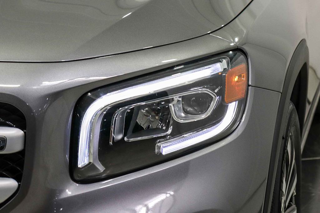 Thumbnail: 2022 Mercedes-Benz GLB - 20