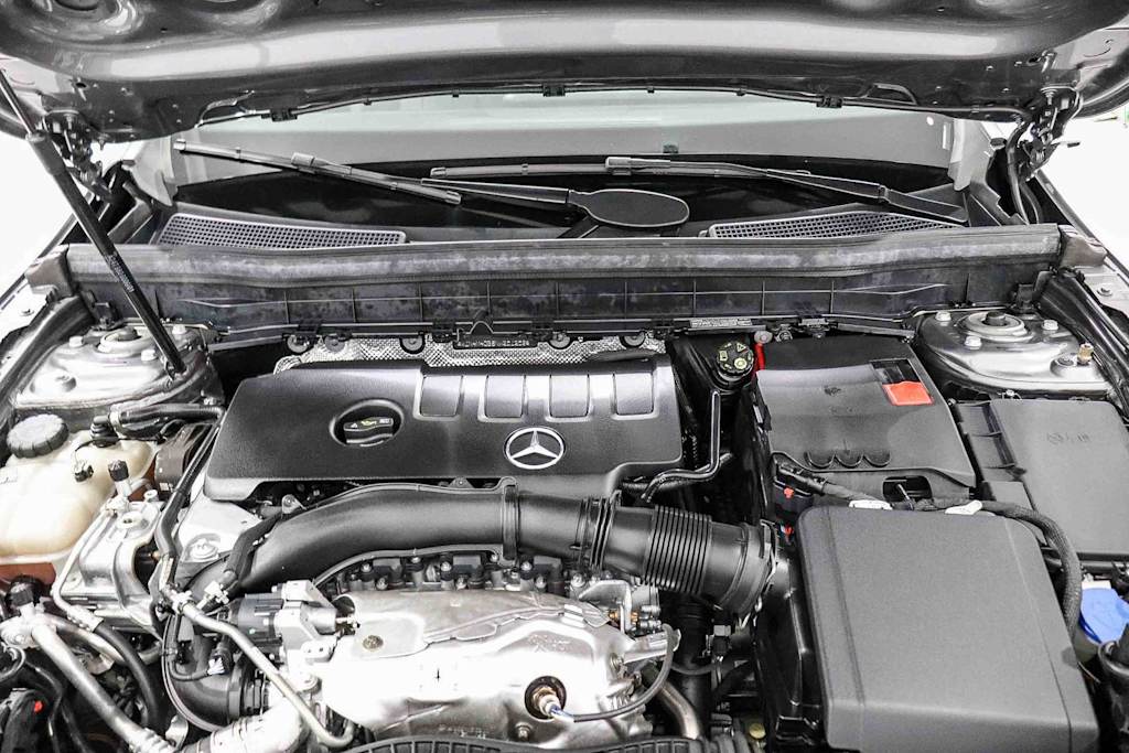 Thumbnail: 2022 Mercedes-Benz GLB - 8