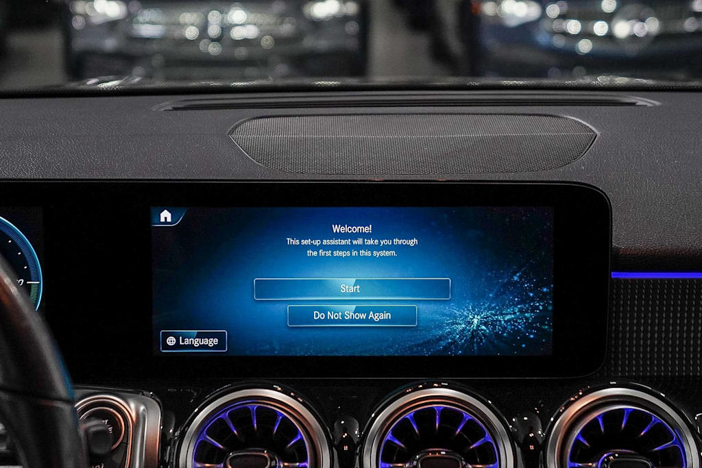 Thumbnail: 2022 Mercedes-Benz GLB - 22