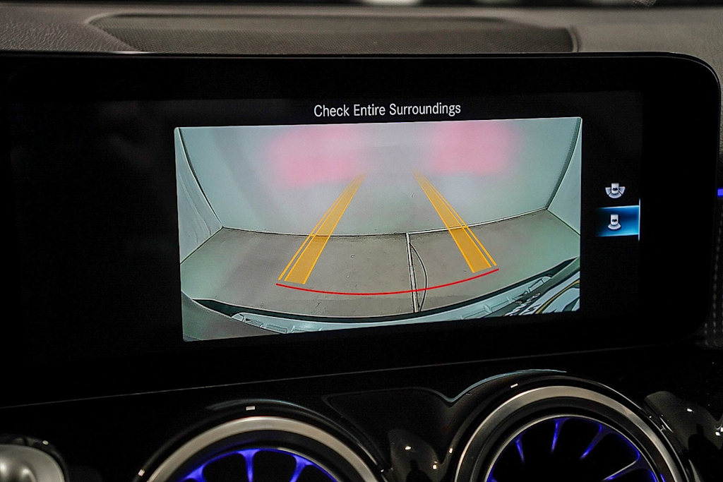 Thumbnail: 2022 Mercedes-Benz GLB - 29