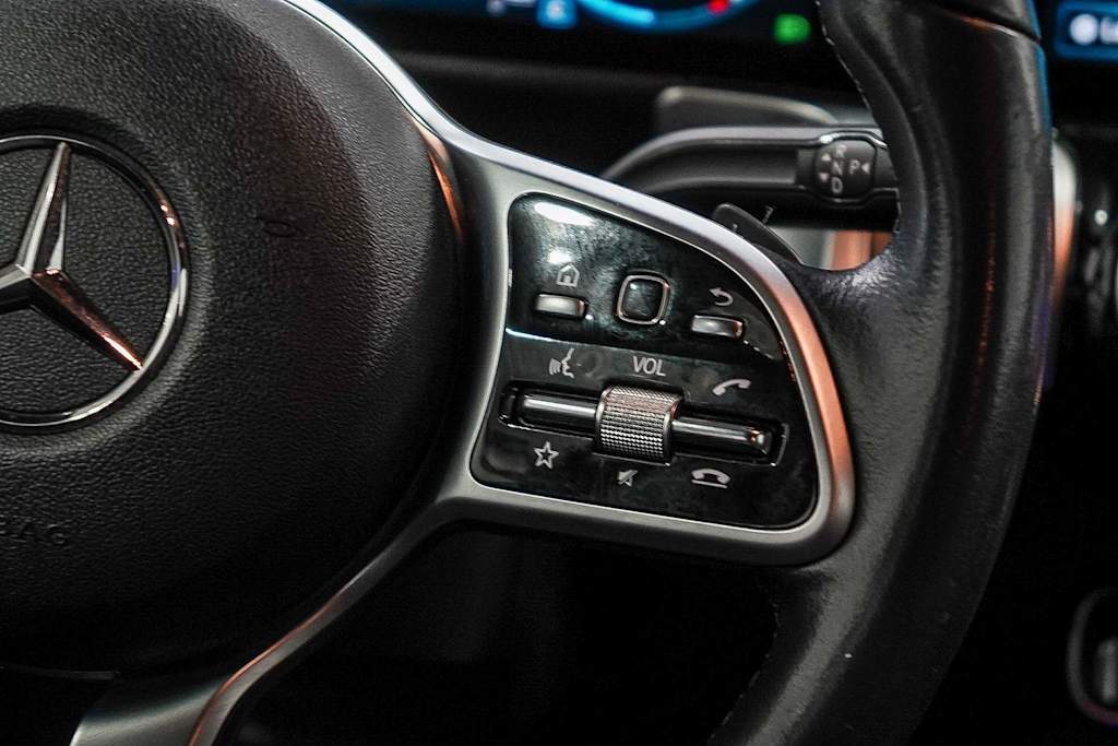 Thumbnail: 2022 Mercedes-Benz GLB - 24