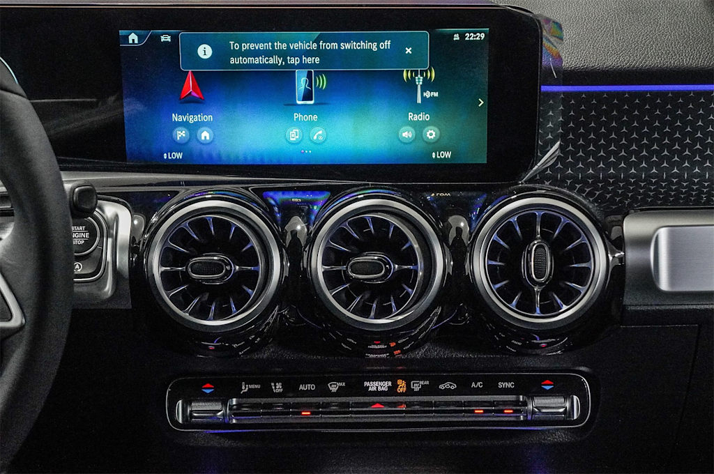 Thumbnail: 2025 Mercedes-Benz GLB - 13