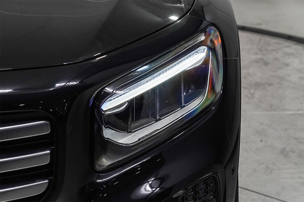 Thumbnail: 2025 Mercedes-Benz GLB - 18