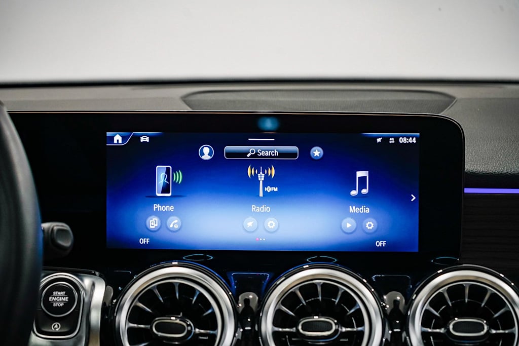 Thumbnail: 2026 Mercedes-Benz GLB - 13