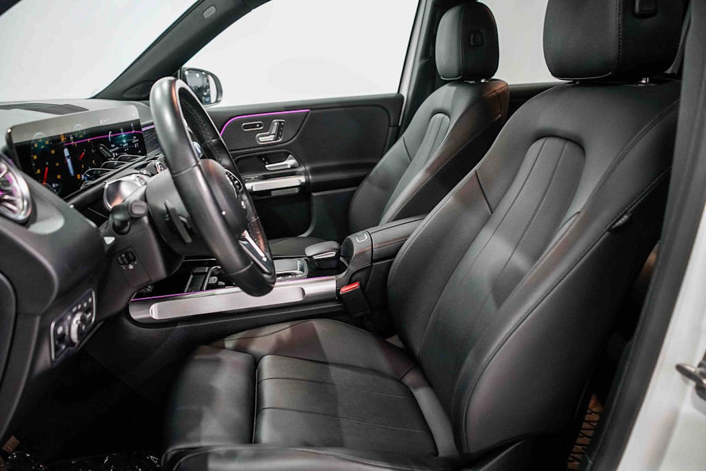 Thumbnail: 2023 Mercedes-Benz GLB - 10