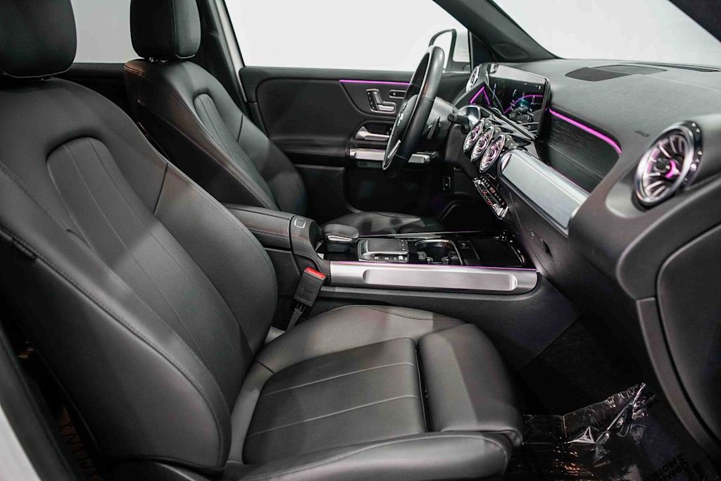 Thumbnail: 2023 Mercedes-Benz GLB - 9