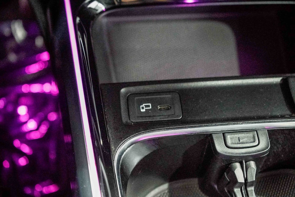 Thumbnail: 2023 Mercedes-Benz GLB - 23