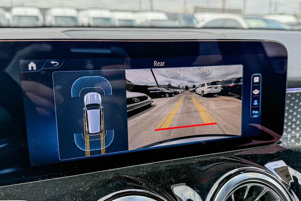 Thumbnail: 2025 Mercedes-Benz GLB - 27