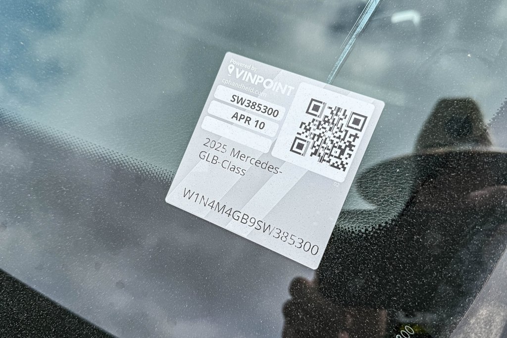 Thumbnail: 2025 Mercedes-Benz GLB - 17