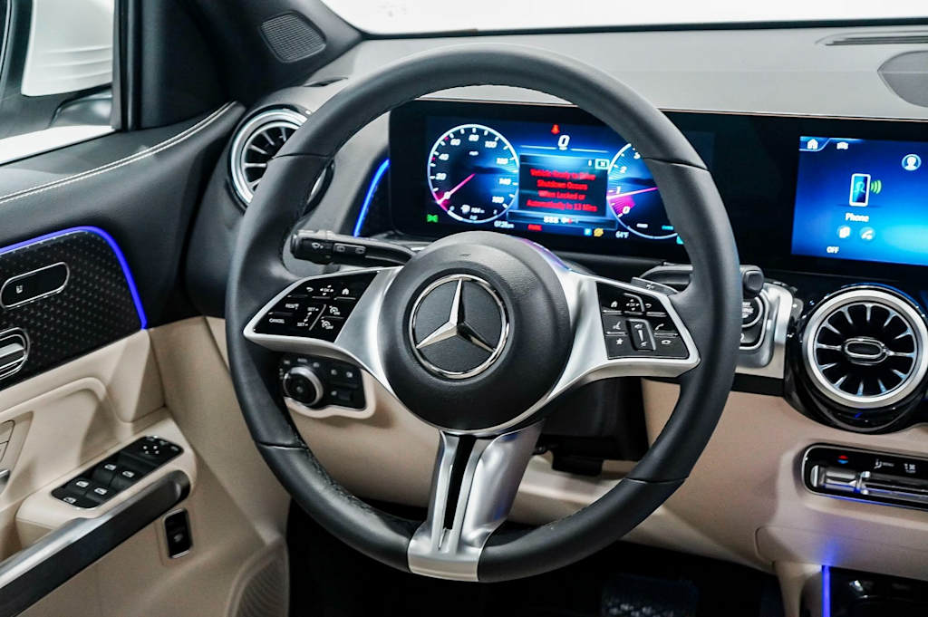 2025 Mercedes-Benz GLB 250 13