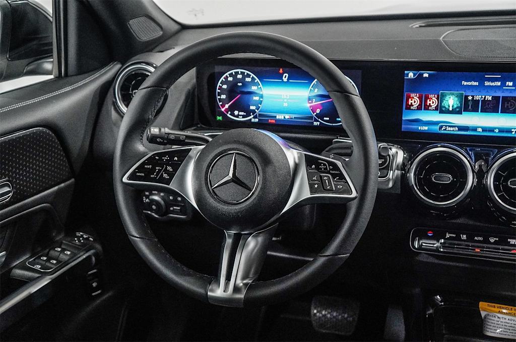 Thumbnail: 2025 Mercedes-Benz GLB - 12