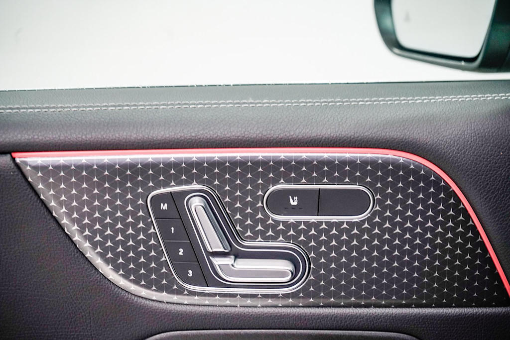 Thumbnail: 2025 Mercedes-Benz GLB - 22