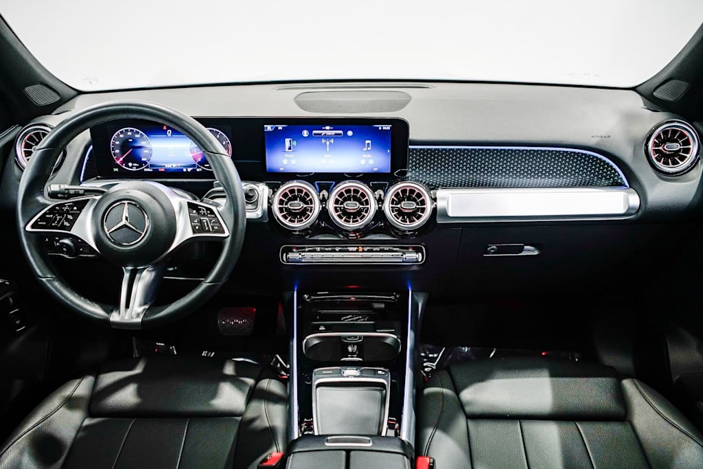 Thumbnail: 2025 Mercedes-Benz GLB - 2