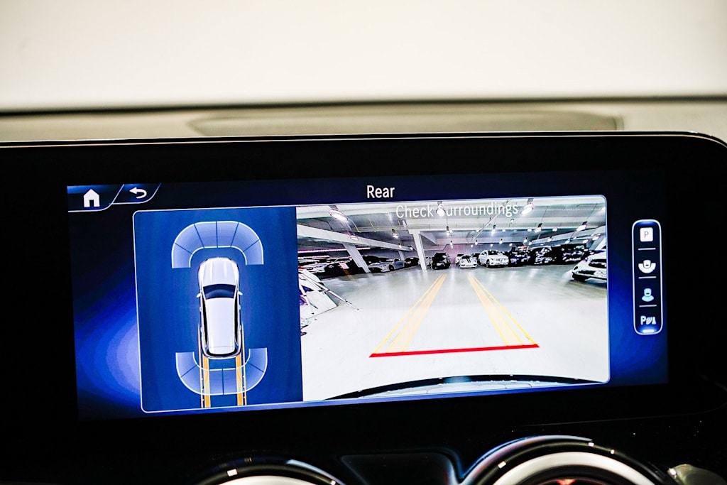 Thumbnail: 2025 Mercedes-Benz GLB - 25