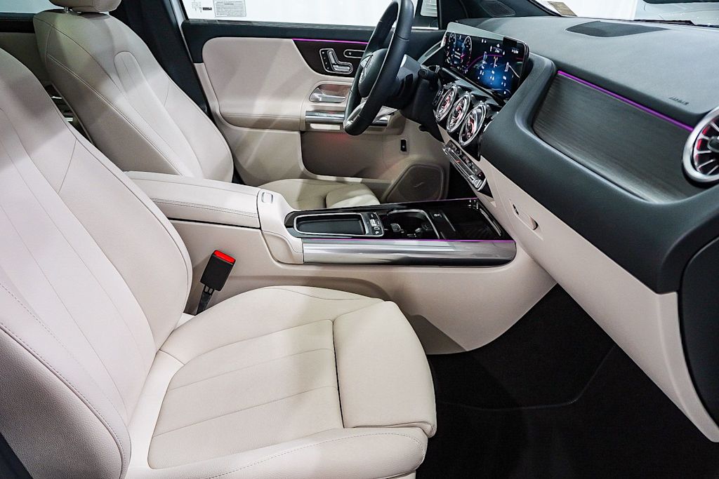 Thumbnail: 2026 Mercedes-Benz GLA - 10