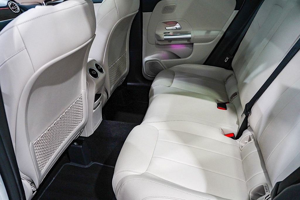Thumbnail: 2026 Mercedes-Benz GLA - 12