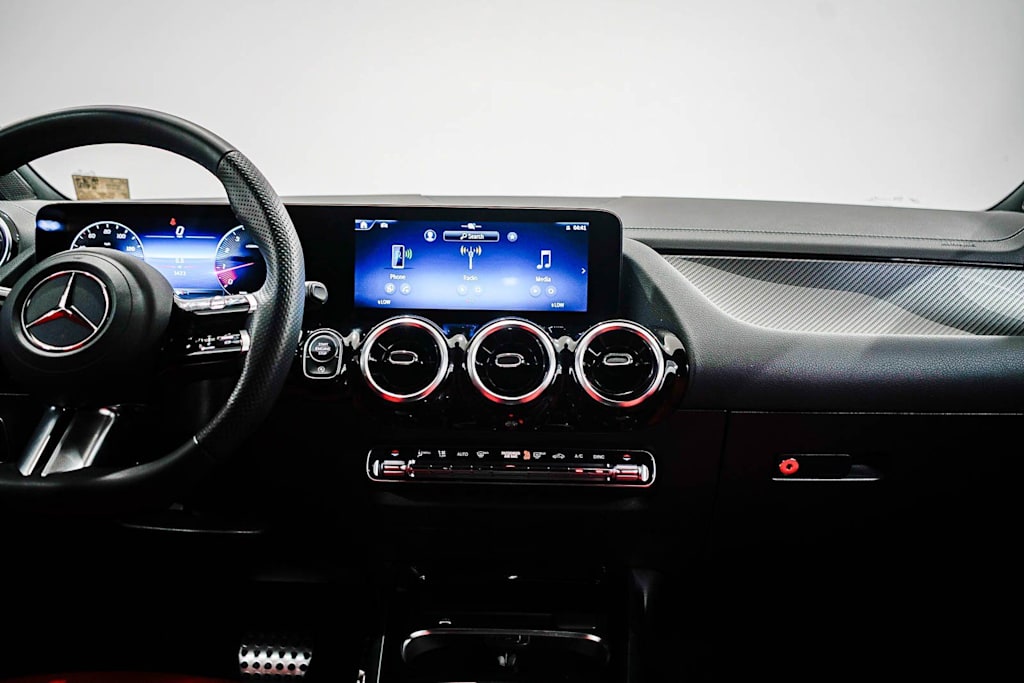 Thumbnail: 2026 Mercedes-Benz GLA - 8