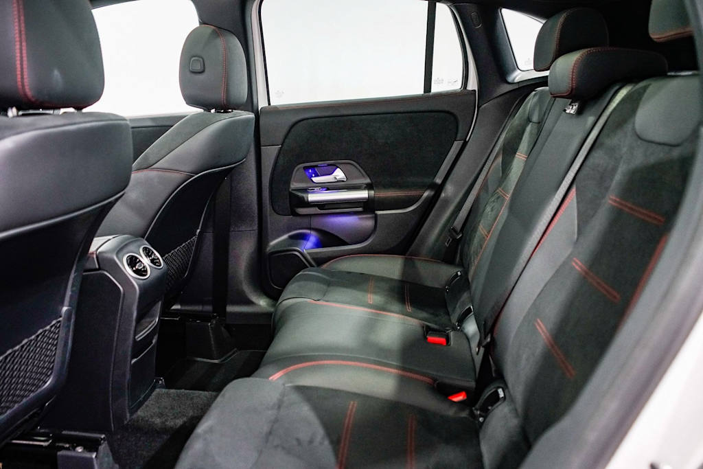 Thumbnail: 2025 Mercedes-Benz GLA - 12