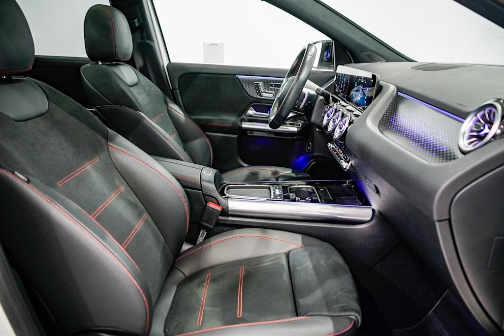 Thumbnail: 2025 Mercedes-Benz GLA - 10