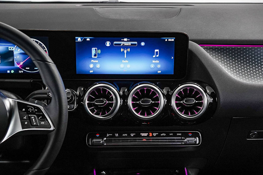 Thumbnail: 2025 Mercedes-Benz GLA - 12