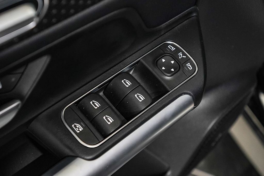 Thumbnail: 2025 Mercedes-Benz GLA - 23