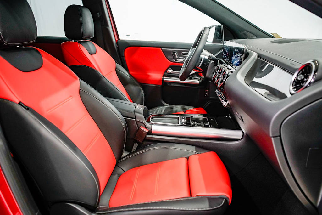 Thumbnail: 2026 Mercedes-Benz GLA - 9
