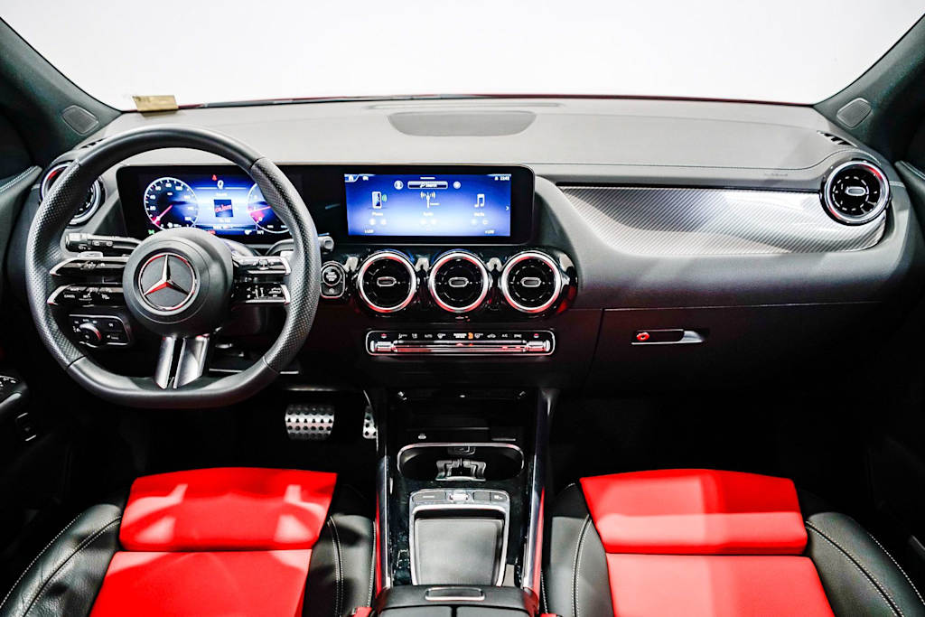 Thumbnail: 2026 Mercedes-Benz GLA - 2