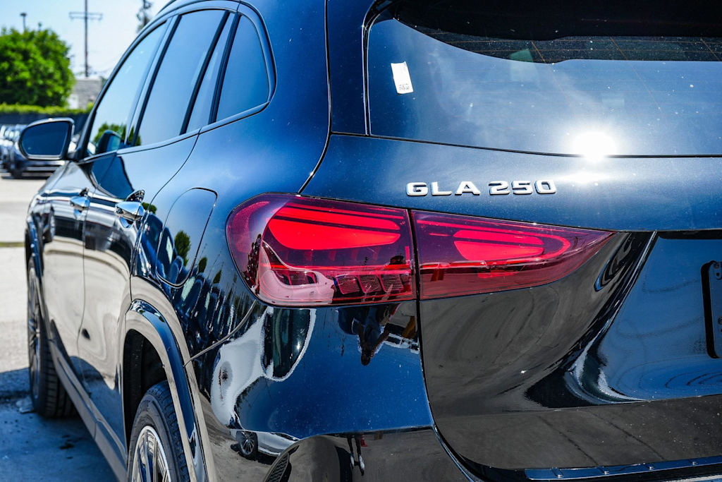 Thumbnail: 2025 Mercedes-Benz GLA - 22