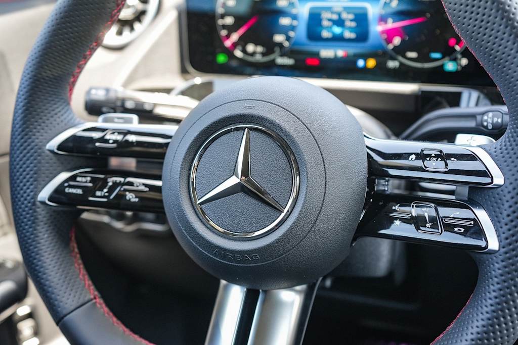 Thumbnail: 2025 Mercedes-Benz GLA - 29
