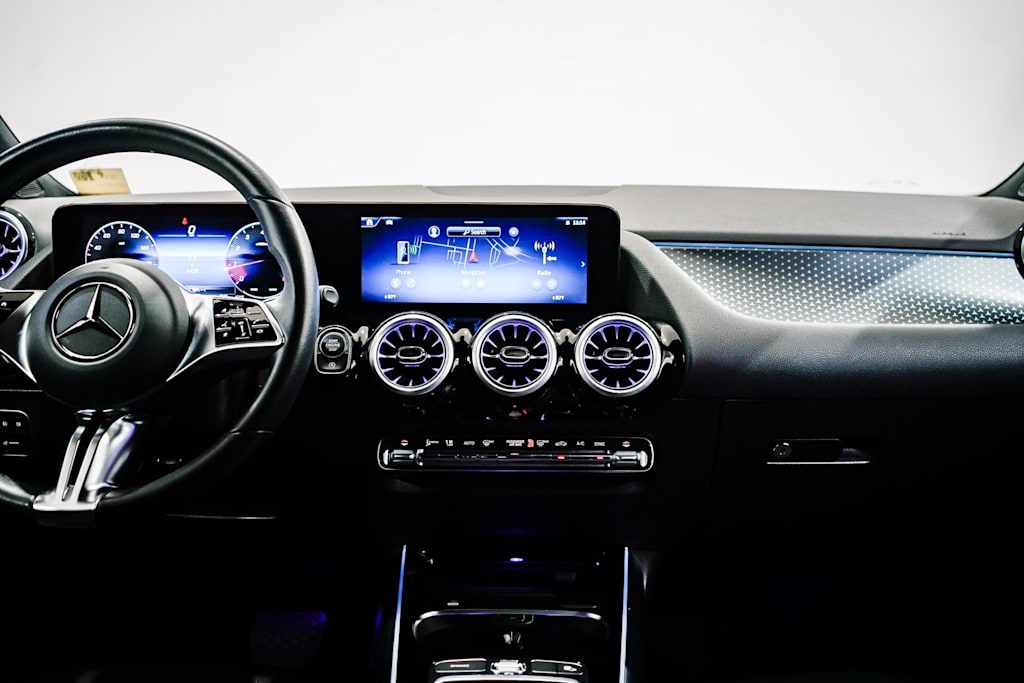 Thumbnail: 2025 Mercedes-Benz GLA - 8