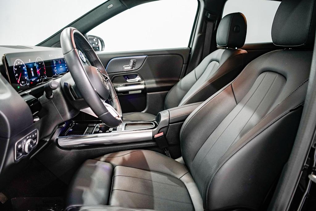 Thumbnail: 2025 Mercedes-Benz GLA - 10