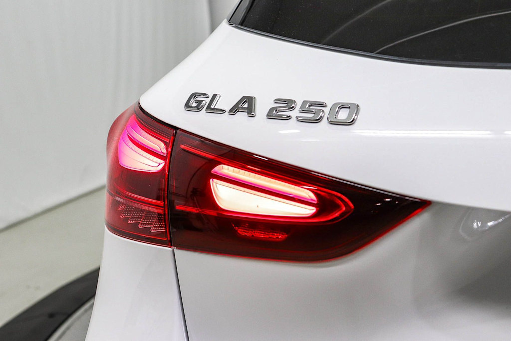 Thumbnail: 2026 Mercedes-Benz GLA - 20