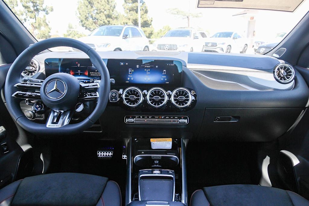 Thumbnail: 2026 Mercedes-Benz GLA - 2