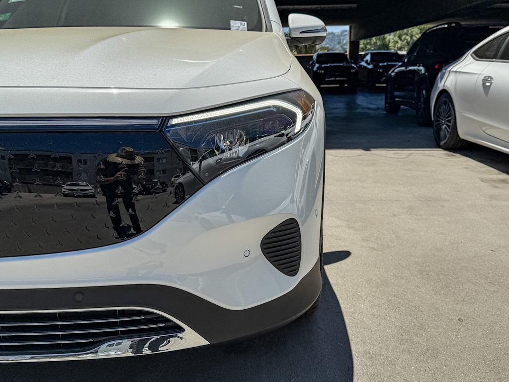 Thumbnail: 2025 Mercedes-Benz EQB - 19