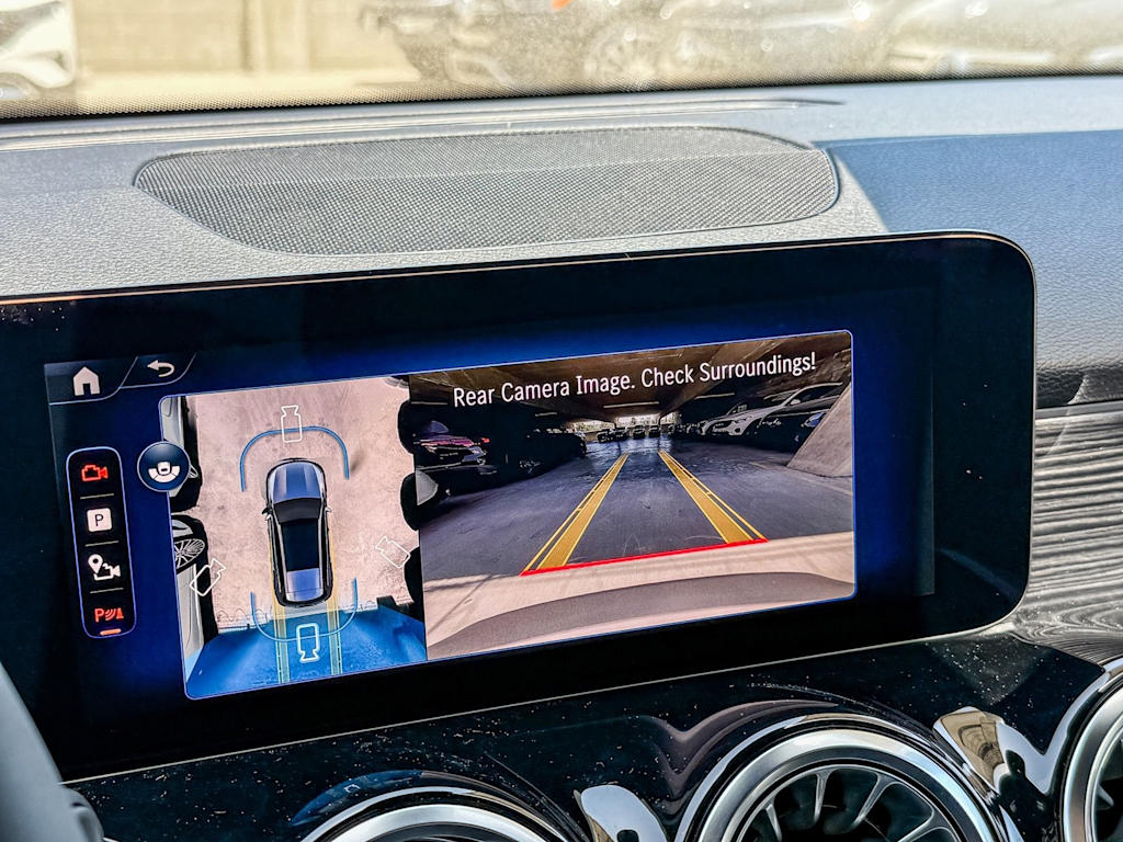 Thumbnail: 2025 Mercedes-Benz EQB - 26