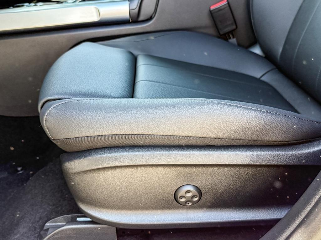 Thumbnail: 2025 Mercedes-Benz EQB - 21