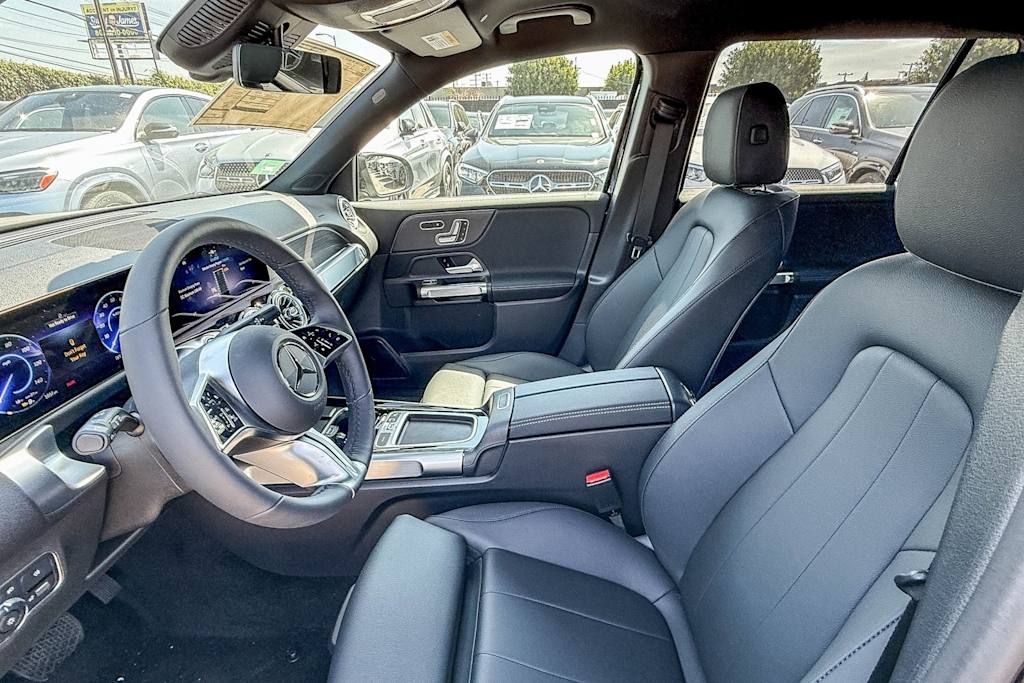 Thumbnail: 2025 Mercedes-Benz EQB - 10