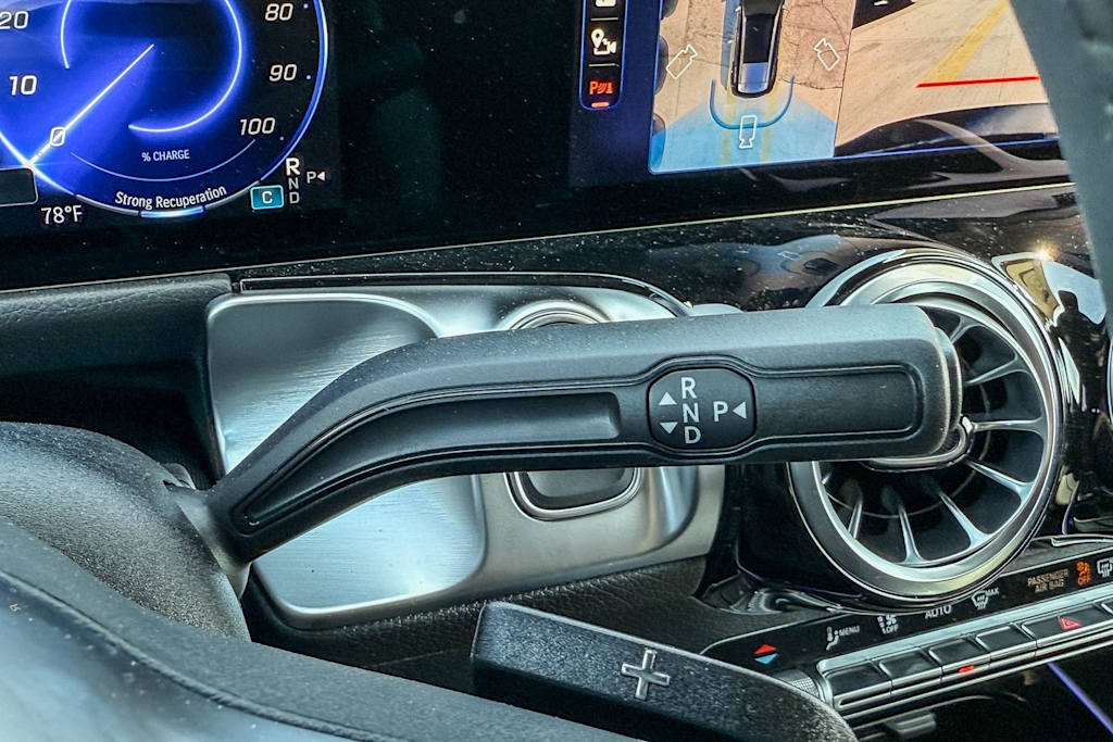 Thumbnail: 2025 Mercedes-Benz EQB - 25