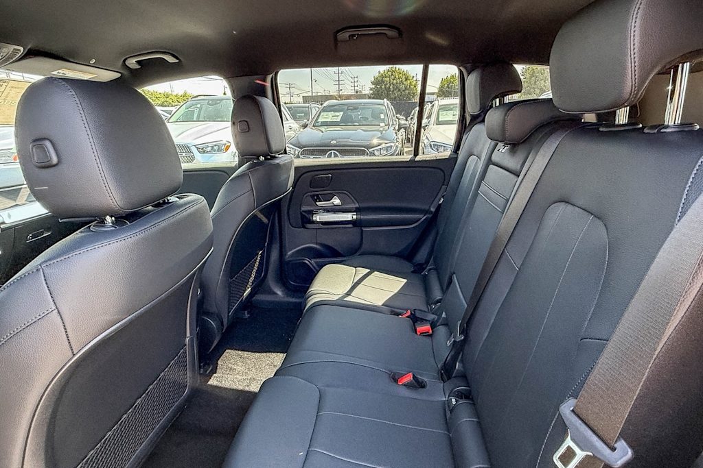 Thumbnail: 2025 Mercedes-Benz EQB - 11