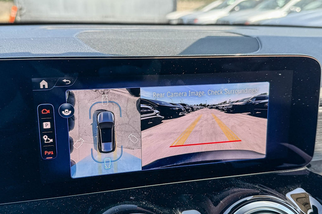 Thumbnail: 2025 Mercedes-Benz EQB - 26