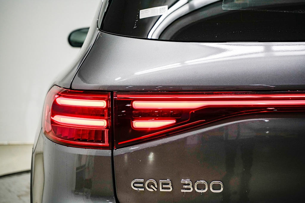 Thumbnail: 2025 Mercedes-Benz EQB - 20