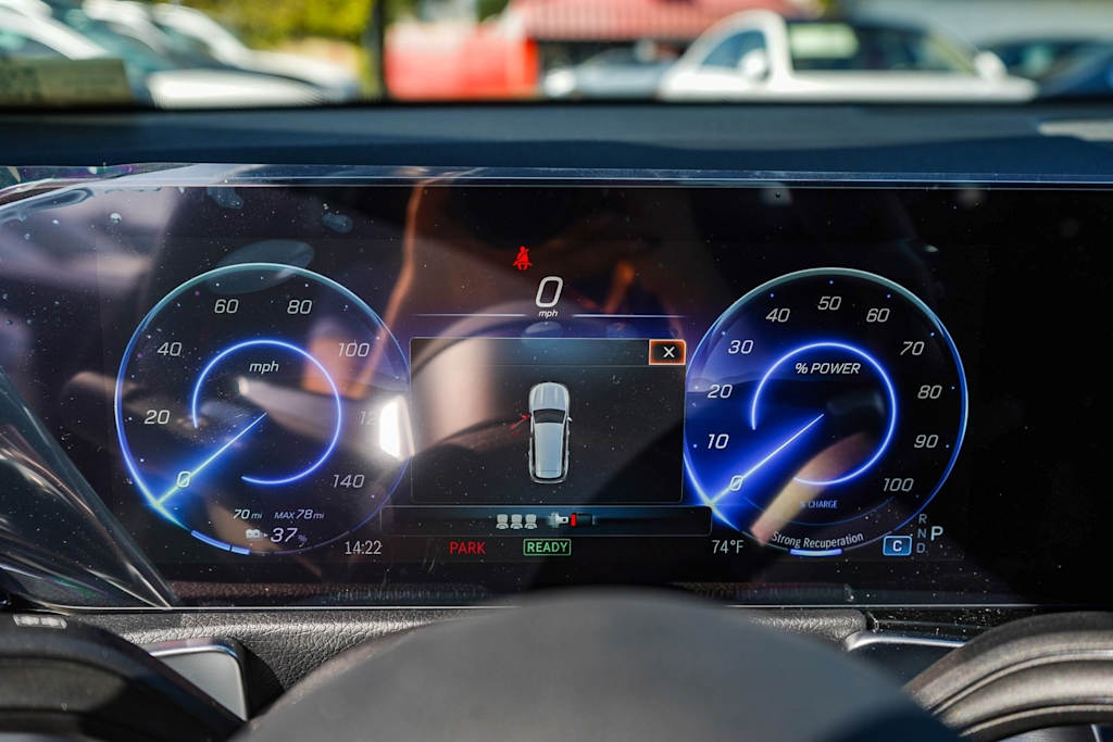 Thumbnail: 2024 Mercedes-Benz EQB - 15