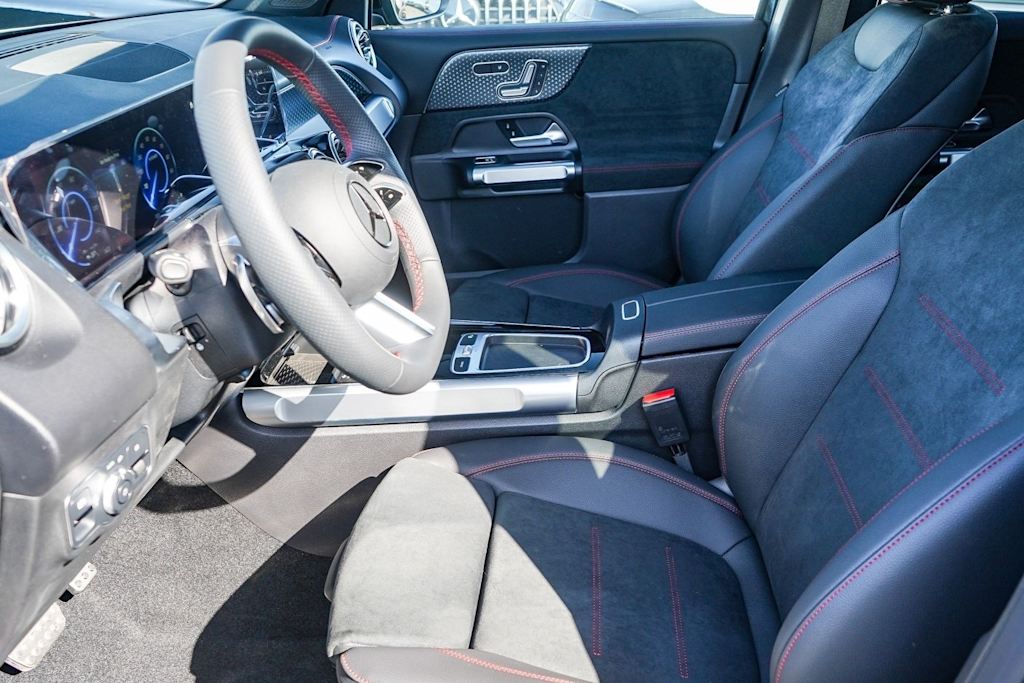 Thumbnail: 2024 Mercedes-Benz EQB - 11